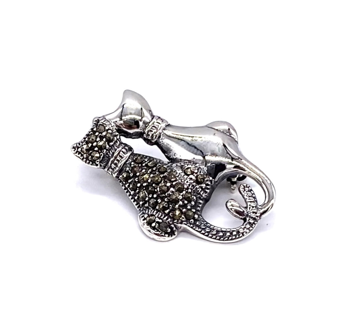 925 Sterling Silver MARCASITE Stones Black and White Cats Kittens Brooch