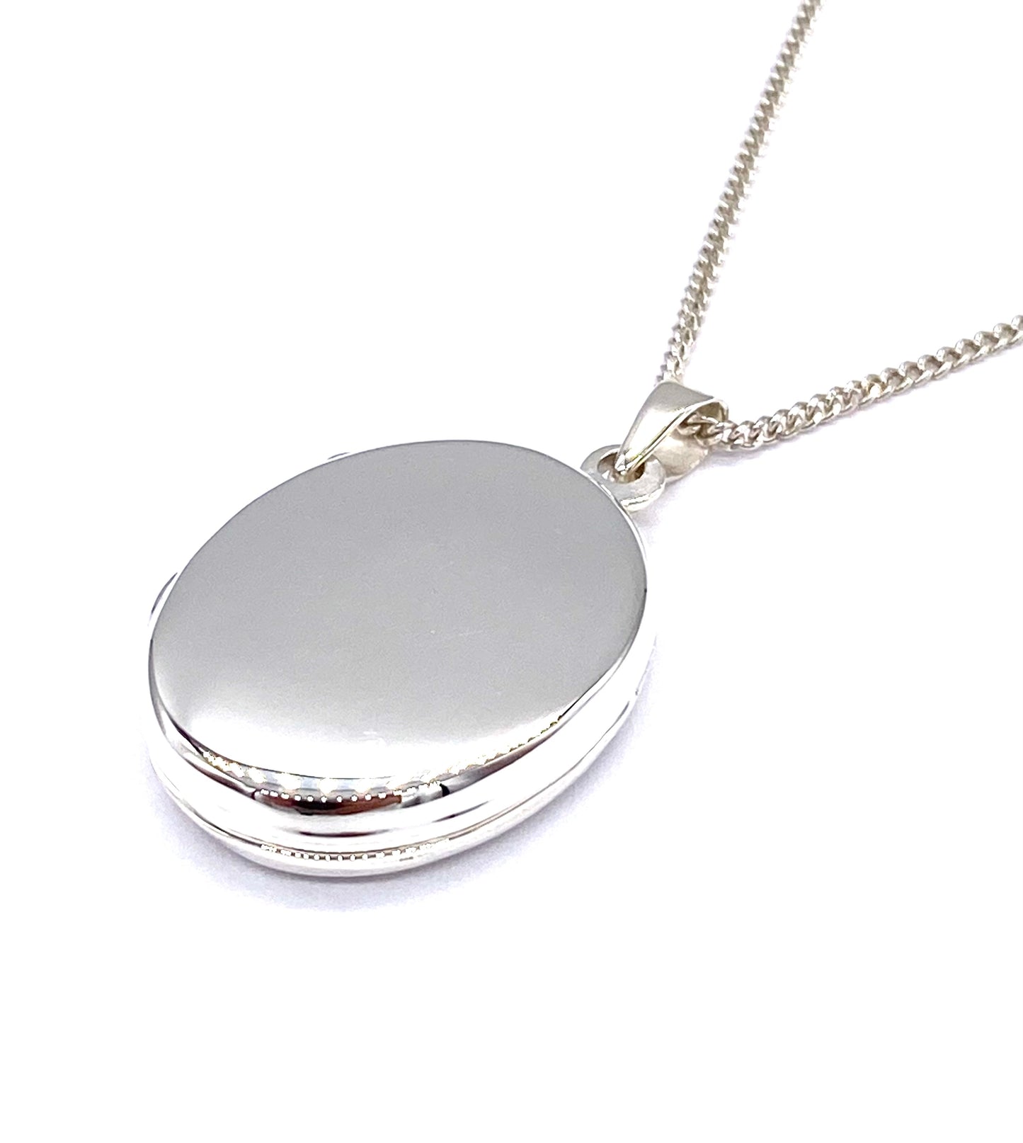 925 Sterling Silver Oval Shaped Plain Polished Photo Pendant Locket on 16", 18" or 20" Silver Curb Chain