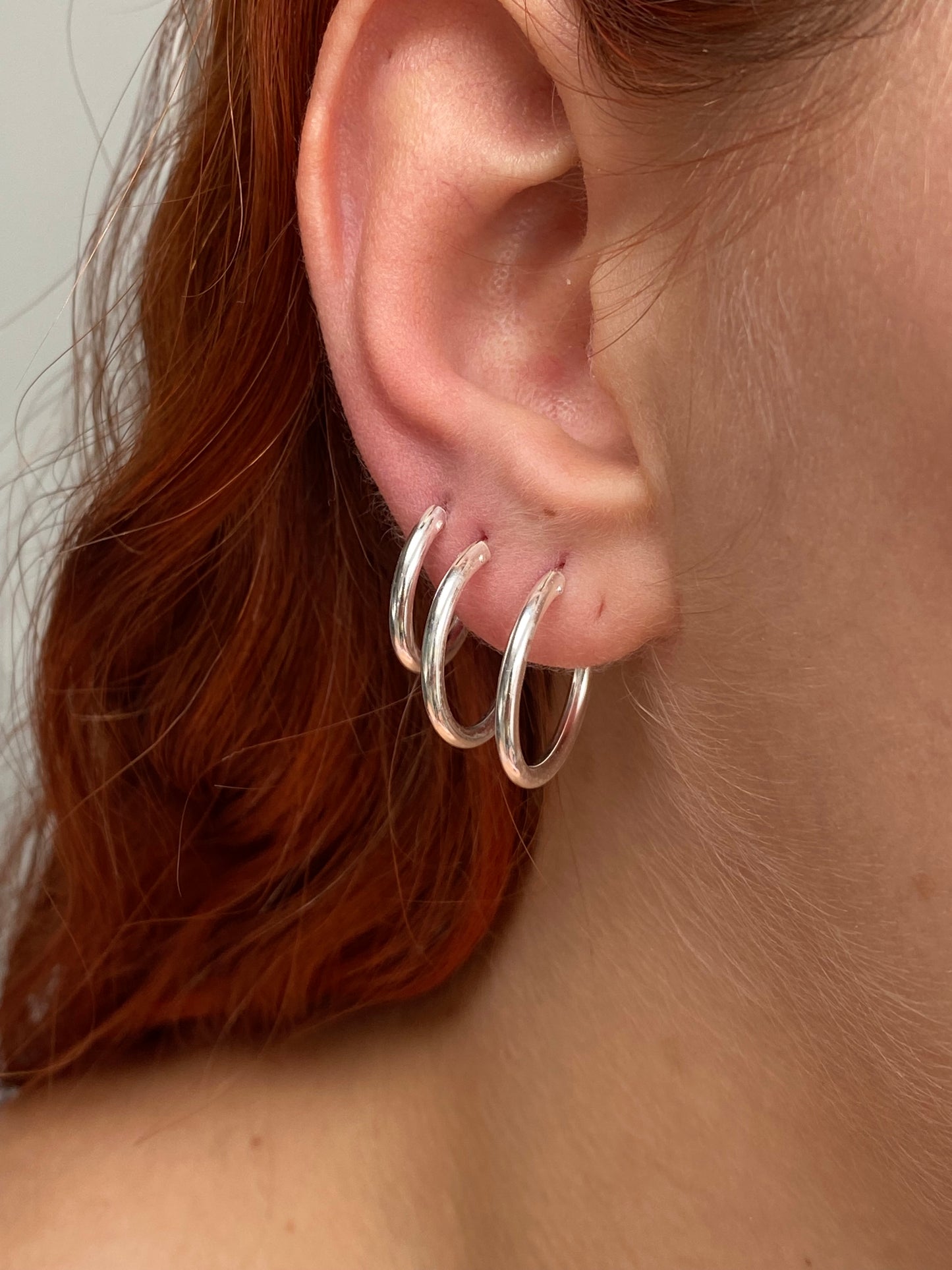 925 Sterling Silver Big to Small Hinged HOOP Earrings 16, 18, 20, 30, 40, 50, 60, 70 and 80 mm Diameter and 2 mm Thick