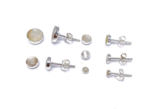 925 Sterling Silver Mother of Pearl Small Button Stud Earrings in Size 3, 4, 5, 6 and 8 mm Diameter