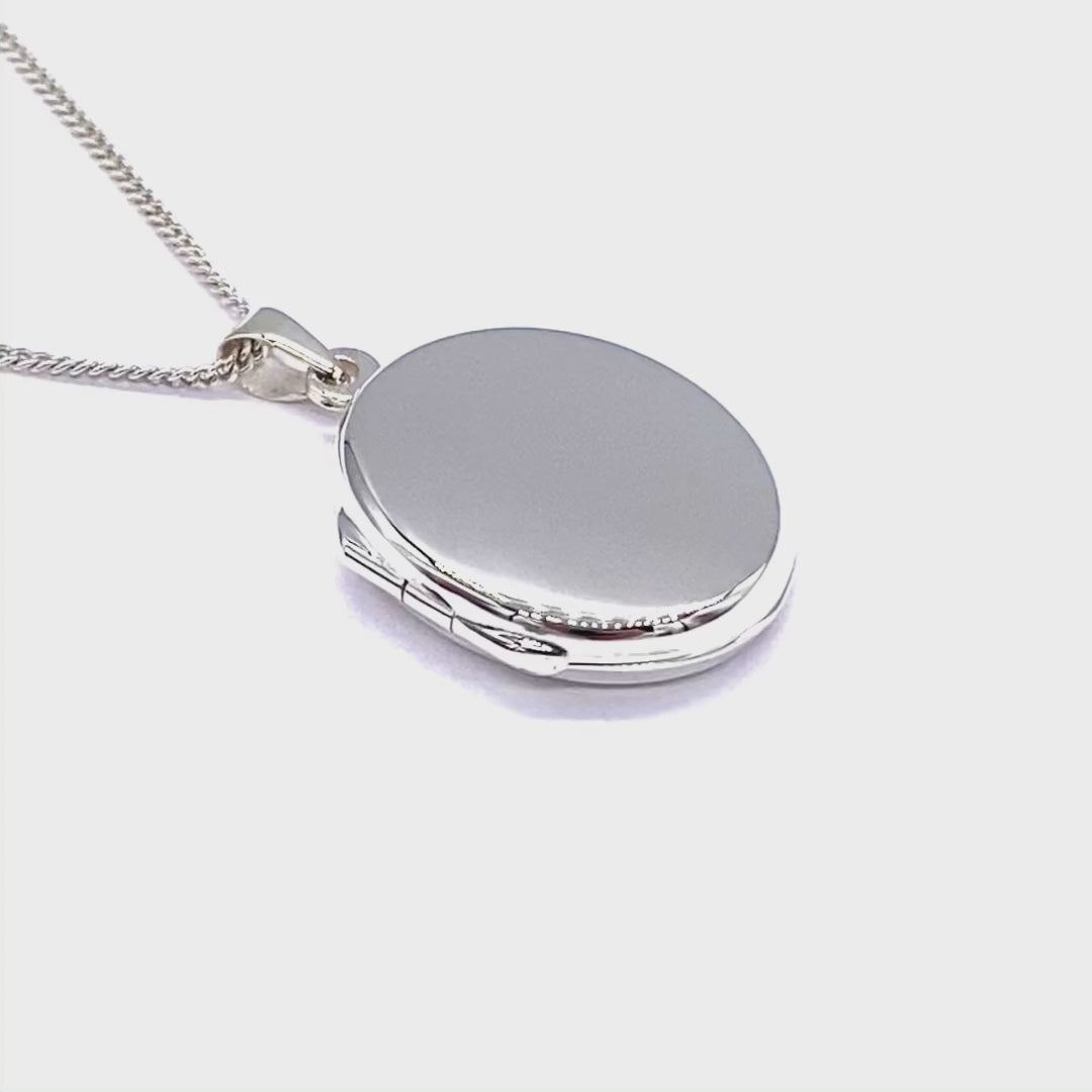 925 Sterling Silver Oval Shaped Plain Polished Photo Pendant Locket on 16", 18" or 20" Silver Curb Chain